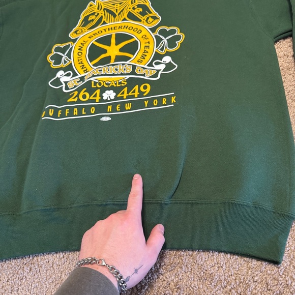 VTG St Patricks Day Locals Hoodie Adult XL Green Pullover Buffalo New York USA - Picture 8 of 12